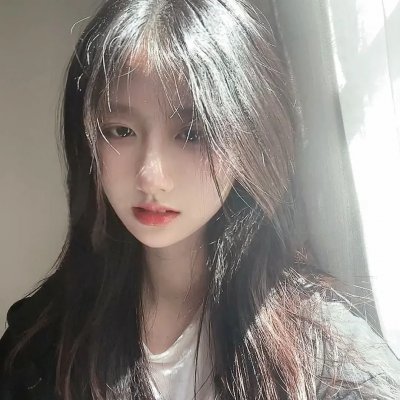 三小一家人